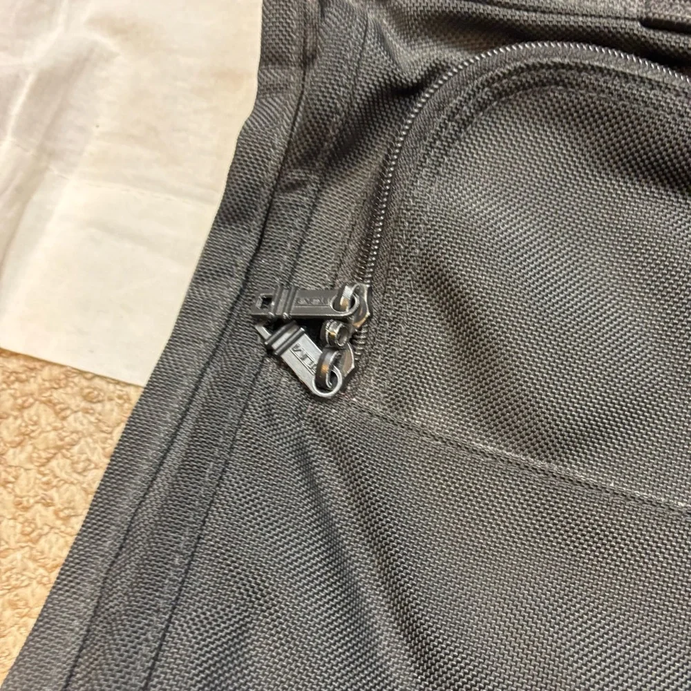 Tumi‎ ALPHA Garment Bag Tri-Fold Carry-On Black